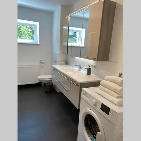 2 In Zentraler Lage Im Rheintal Goetzis